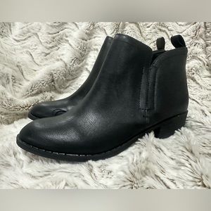 NEW Women’s Sun and Stone Booties